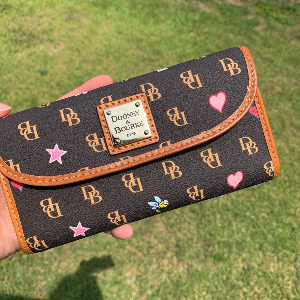 Dooney & Bourke Continental Clutch Wallet